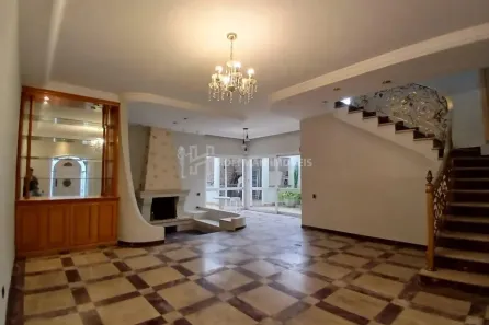 Sobrado com 4 Quartos para alugar, 367m² no Jardim São Caetano, São Caetano do Sul