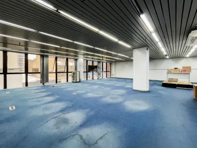 Sala Comercial à venda, 390m² no Centro Histórico, Porto Alegre