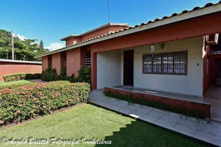 Sobrado com 4 Quartos para alugar, 271m² no Bal Stella Maris, Peruíbe