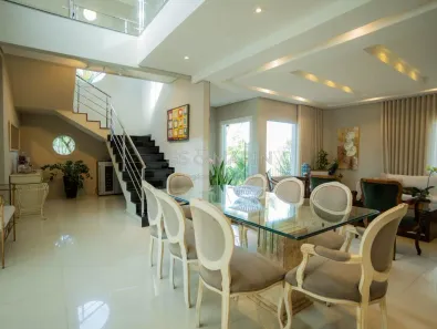 Casa de Condomínio com 4 Quartos à venda, 400m² no Esperança, Londrina