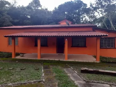 Fazenda/Sítio com 4 Quartos à venda, 200m² no , Itatiaiuçu