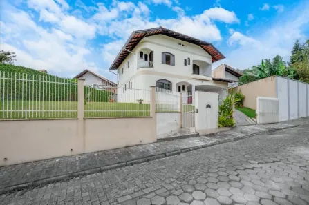 Casa com 4 Quartos à venda, 242m² no Garcia, Blumenau