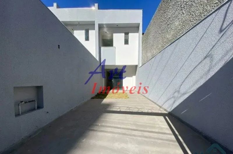 Casa com 2 quartos — Planalto, Belo Horizonte