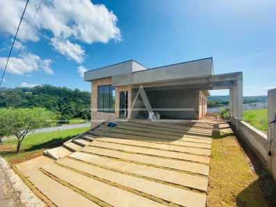 Casa com 3 Quartos à venda, 250m² no Condomínio Jardim Flamboyan, Bragança Paulista
