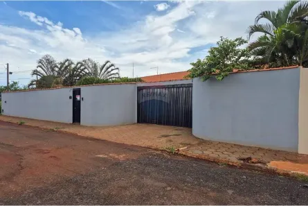 Fazenda/Sítio com 3 Quartos à venda, 282m² no Pioneiros, Guará