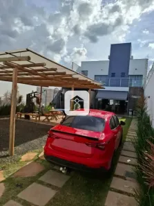 Sobrado com 2 Quartos à venda, 200m² no Loteamento Portal do Vale II, Uberlândia