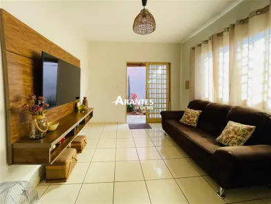 Casa com 3 Quartos à venda, 187m² no Cidade Jardim, Uberlândia