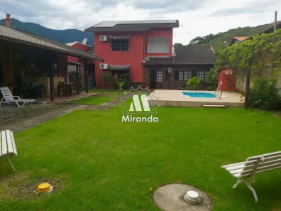 Casa com 4 Quartos à venda, 157m² no Cotia, Guapimirim