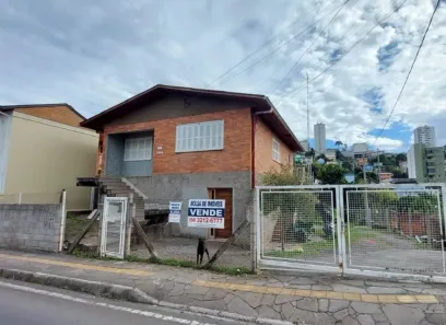 Casa à venda, 472m² no Cruzeiro, Caxias do Sul