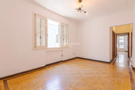 Apartamento com 2 Quartos para alugar, 82m² no Farroupilha, Porto Alegre