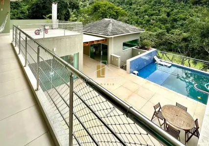 Casa com 4 Quartos à venda, 430m² no Bonsucesso, Petrópolis