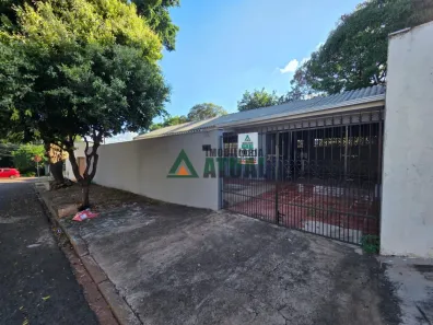 Casa com 3 Quartos para alugar, 100m² no Vila Larsen 1, Londrina