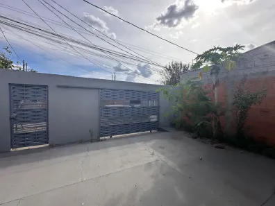 Casa com 2 Quartos à venda, 50m² no Residencial Coxipó, Cuiabá