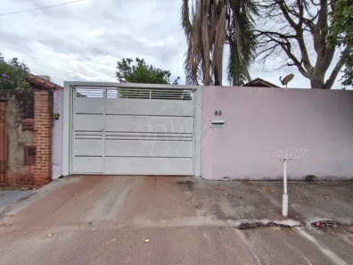 Casa com 3 Quartos para alugar, 220m² no Jardim das Flores, Araraquara