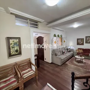 Casa com 4 Quartos à venda, 240m² no Caiçara-Adelaide, Belo Horizonte
