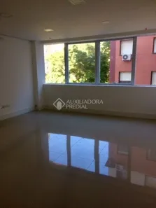 Sala Comercial à venda, 33m² no Mont Serrat, Porto Alegre