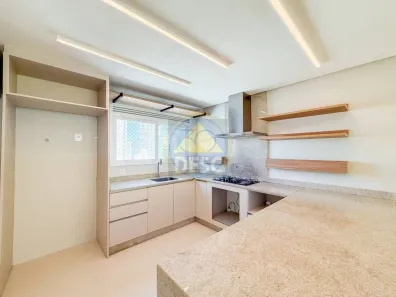 Apartamento com 3 Quartos para alugar, 138m² no Centro, Balneário Camboriú