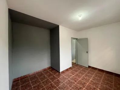 Casa com 1 Quarto para alugar, 40m² no Jardim Lúcia, São Paulo