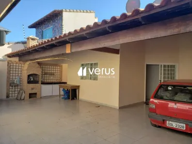 Casa com 3 Quartos à venda, 175m² no Alto Umuarama, Uberlândia