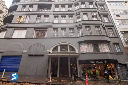 Sala Comercial à venda, 99m² no Centro Histórico, Porto Alegre