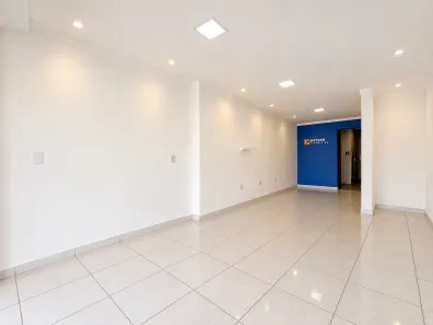 Ponto Comercial para alugar, 52m² no Parque Residencial Laranjeiras, Serra
