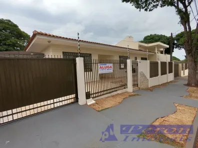 Casa com 3 Quartos para alugar, 141m² no Jardim Guaporé, Maringá