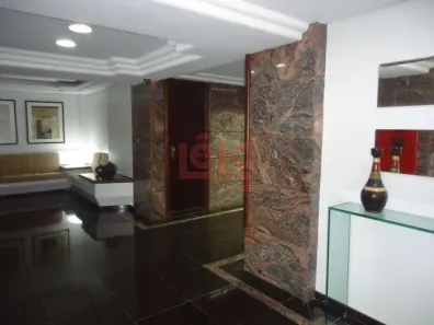 Apartamento com 3 Quartos para alugar, 106m² no Zona 07, Maringá