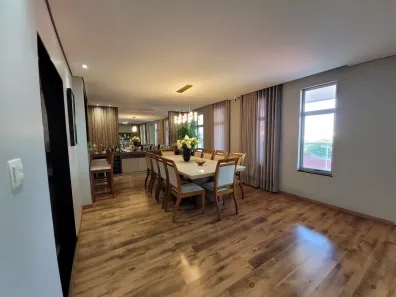 Casa com 3 Quartos à venda, 450m² no Centro, Contagem
