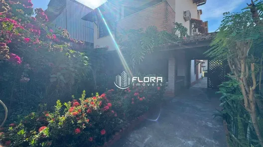 Casa com 4 Quartos à venda, 500m² no Itaipu, Niterói