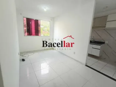 Apartamento com 2 Quartos para alugar, 60m² no Água Santa, Rio de Janeiro