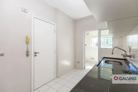 Apartamento com 2 Quartos para alugar, 99m² no Centro, Curitiba