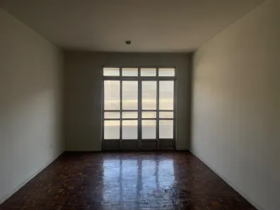 Apartamento com 3 Quartos para alugar, 130m² no Centro, Juiz de Fora