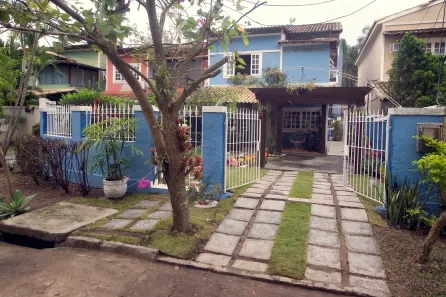 Casa de Condomínio com 8 Quartos à venda, 400m² no Badu, Niterói