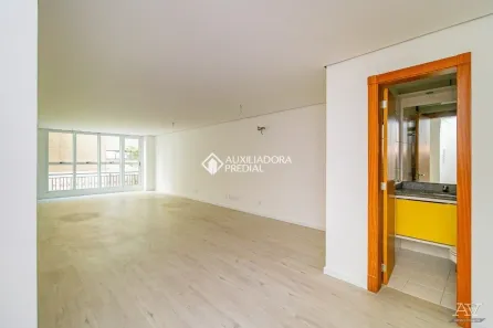 Sala Comercial para alugar, 57m² no Moinhos de Vento, Porto Alegre