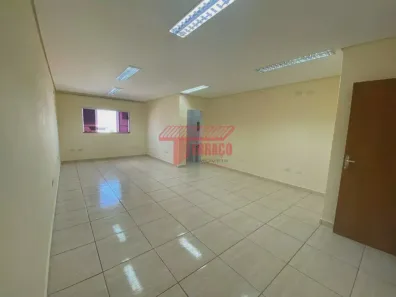 Ponto Comercial para alugar, 40m² no Jardim do Estádio, Santo André
