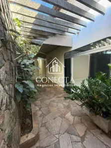 Casa com 6 Quartos para alugar, 250m² no Santa Mônica, Uberlândia