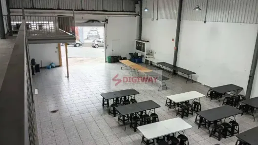 Galpão/Depósito/Armazém para venda ou aluguel, 330m² no Jardim da Glória, São Paulo