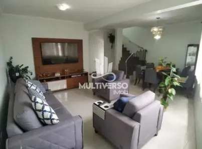 Sobrado com 3 Quartos à venda, 230m² no Aparecida, Santos