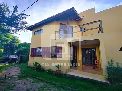 Casa com 2 Quartos para alugar, 90m² no Rio Tavares, Florianópolis
