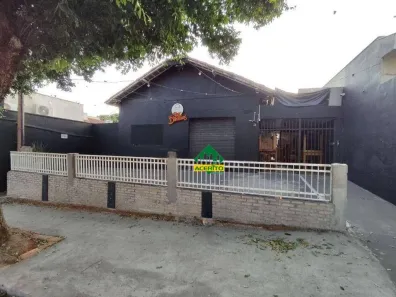Imóvel Comercial para alugar, 151m² no Vila Bandeirantes, Araçatuba