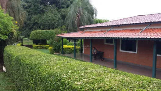 Fazenda/Sítio com 3 Quartos à venda, 200m² no Chácara Planalto, Hortolândia