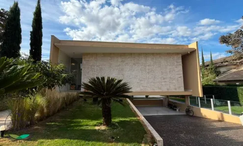 Sobrado com 4 Quartos à venda, 445m² no Residencial Aldeia do Vale, Goiânia