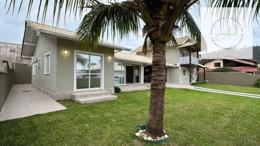 Casa de Condomínio com 4 Quartos à venda, 251m² no Sambaqui, Florianópolis