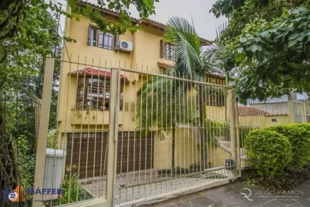 Casa com 4 Quartos à venda, 222m² no Medianeira, Porto Alegre