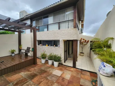 Casa com 9 Quartos à venda, 406m² no Patamares, Salvador