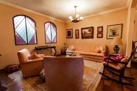 Casa com 3 Quartos à venda, 310m² no Parque Colonial, São Paulo