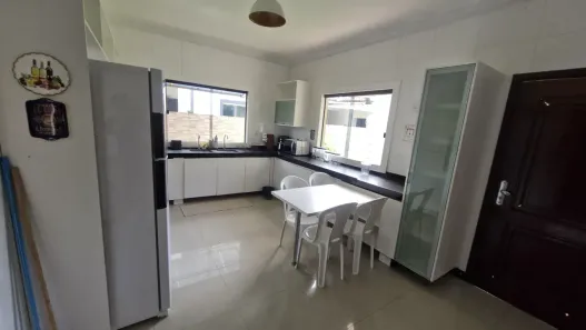 Casa de Condomínio com 4 Quartos para alugar, 300m² no Parque Verde, Belém