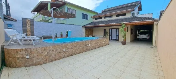 Sobrado com 4 Quartos à venda, 246m² no Loteamento Jardim Aruan, Caraguatatuba