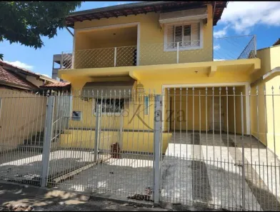 Sobrado com 3 Quartos para alugar, 221m² no Bosque dos Eucaliptos, São José dos Campos
