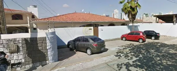 Casa com 4 Quartos à venda, 1932m² no Lagoa Nova, Natal